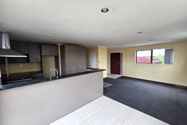 Photo of property in 63 Alabaster Drive, Papatoetoe, Auckland, 2025