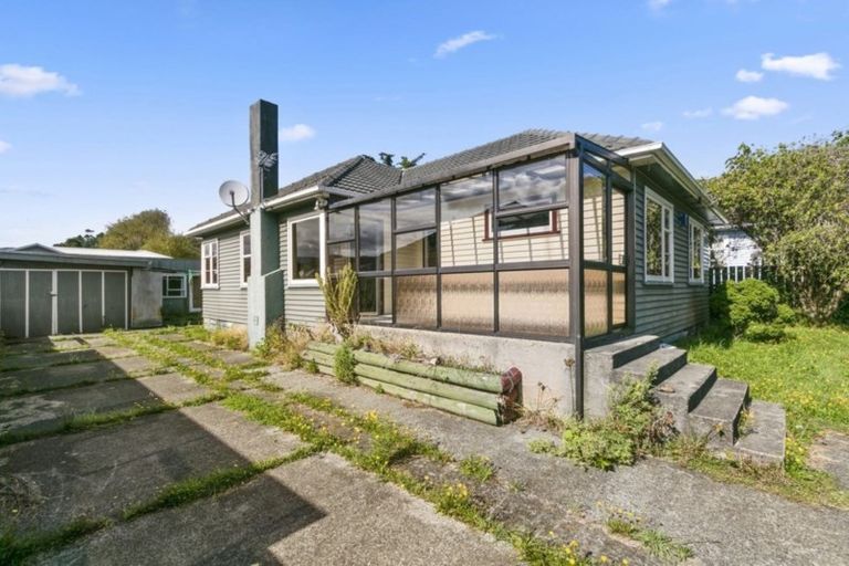 Photo of property in 5 Ngaio Street, Wainuiomata, Lower Hutt, 5014