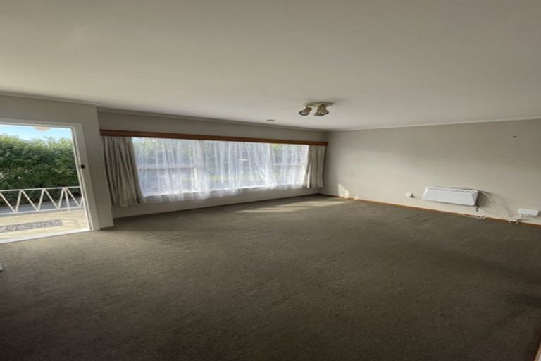 Photo of property in 3/497 Beach Road, Murrays Bay, Auckland, 0630
