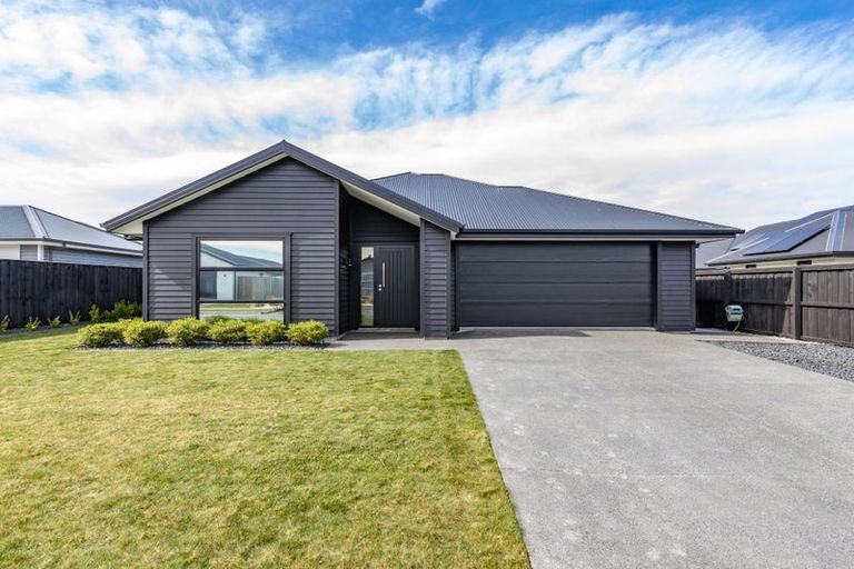 Photo of property in 19 Hickmott Street, Rangiora, 7400