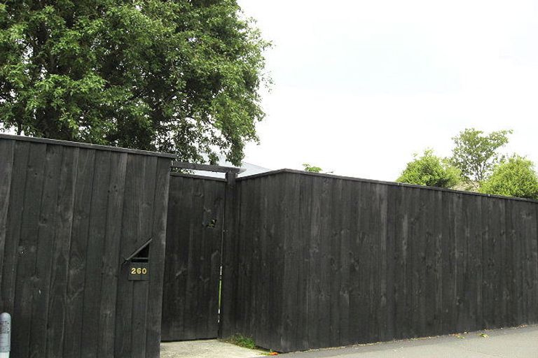 Photo of property in 260 Ilam Road, Burnside, Christchurch, 8053