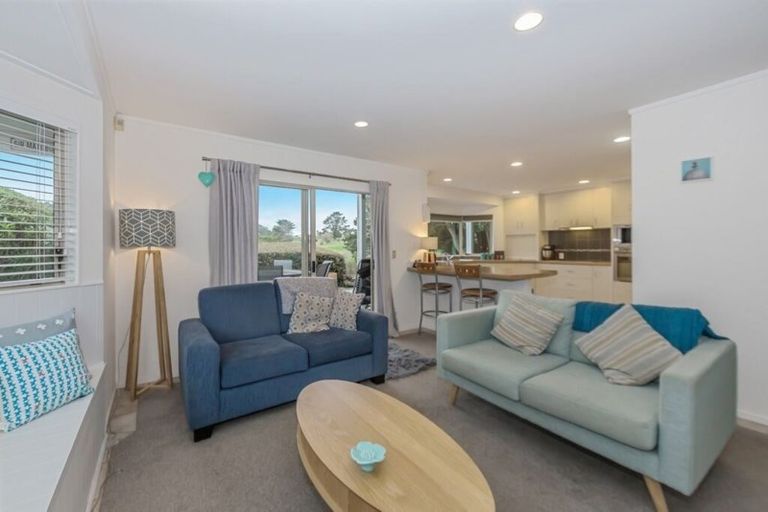 Photo of property in 14 Dacre Grove, Gulf Harbour, Whangaparaoa, 0930