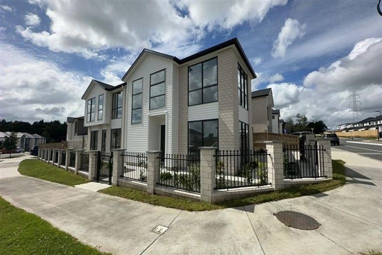 Photo of property in 15 Dungloe Avenue, Flat Bush, Auckland, 2019