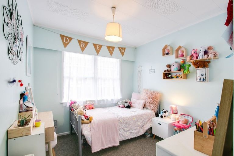 Photo of property in 26 Bristol Street, Tamatea, Napier, 4112