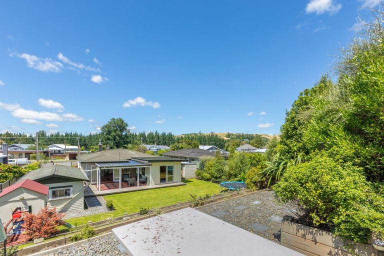 Photo of property in 4 Waverley Street, Waipawa, 4210