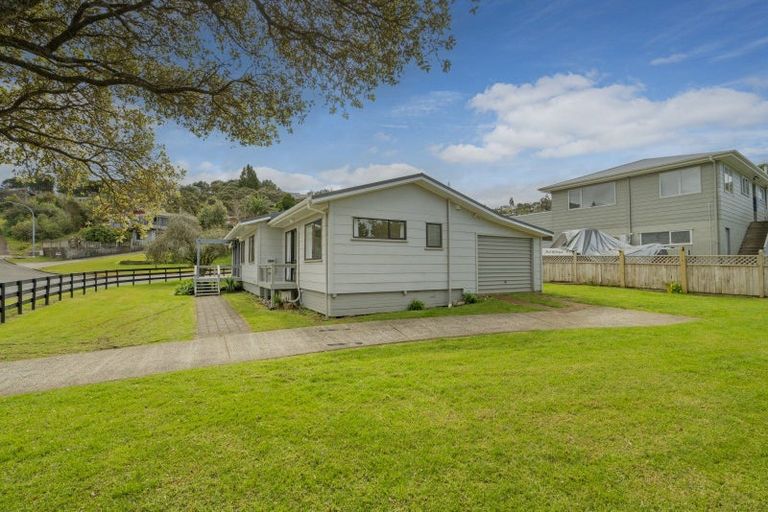 Photo of property in 5 Centennial Drive, Whitianga, 3510