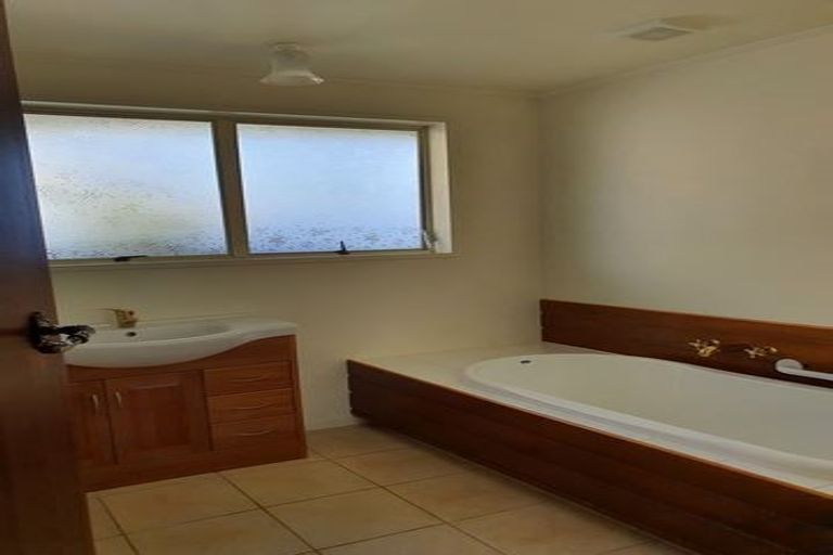 Photo of property in 4 Whitcombe Street, Temuka, 7920