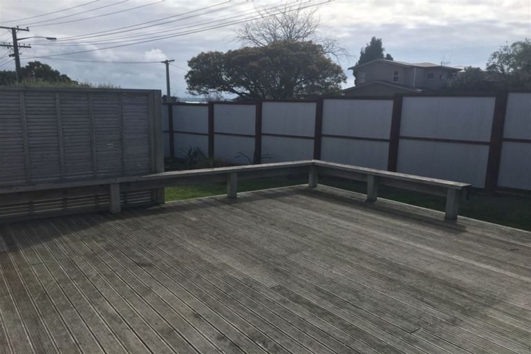 Photo of property in 204 Ngatai Road, Otumoetai, Tauranga, 3110