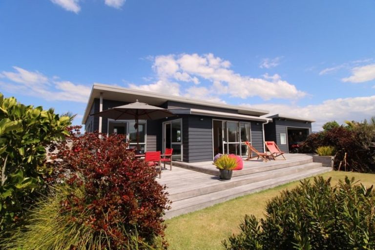 Photo of property in 139 Harbour Drive, Matarangi, Whitianga, 3592