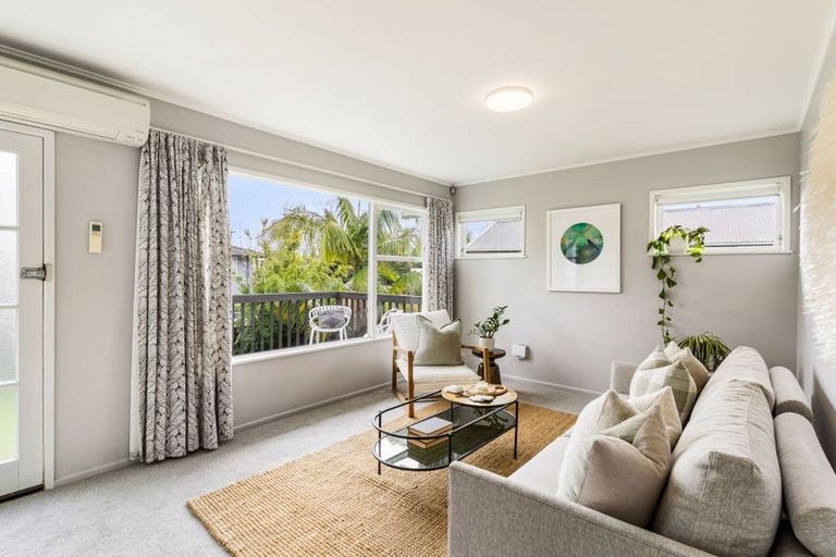 Photo of property in 1/28 Fairclough Road, Beach Haven, Auckland, 0626