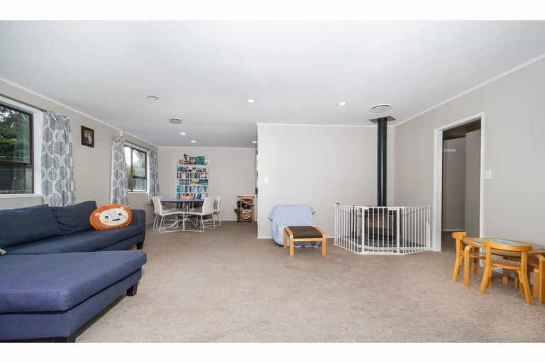 Photo of property in 99 Bruce Mclaren Road, Henderson, Auckland, 0612