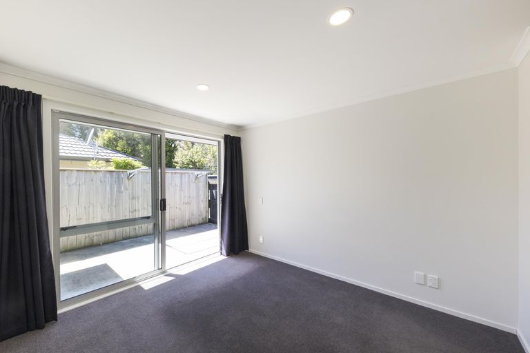 Photo of property in 49 Weston Avenue, Roslyn, Palmerston North, 4414