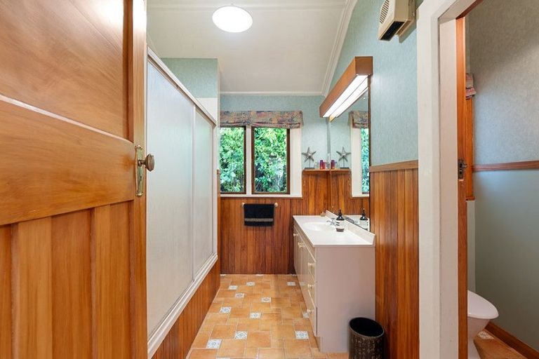 Photo of property in 8 Fitzroy Street, Wadestown, Wellington, 6012