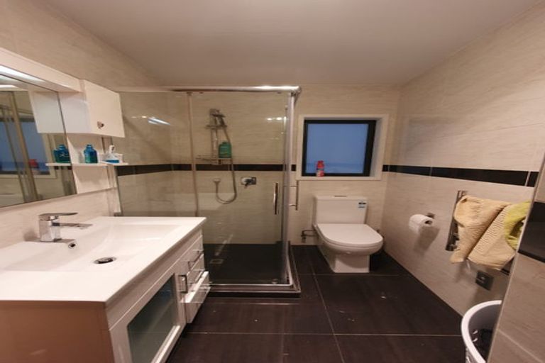 Photo of property in 813 Te Atatu Road, Te Atatu Peninsula, Auckland, 0610