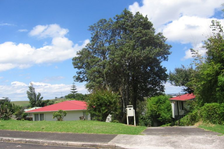Photo of property in 24 Cotswold Lane, Mount Wellington, Auckland, 1060