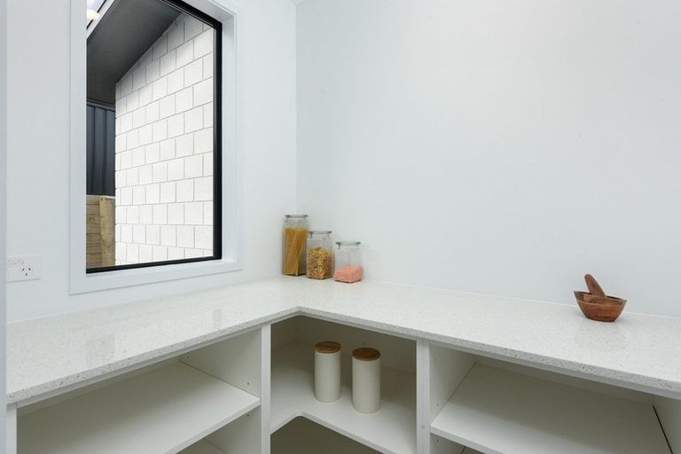 Photo of property in 4 Hera Lane, Pyes Pa, Tauranga, 3112