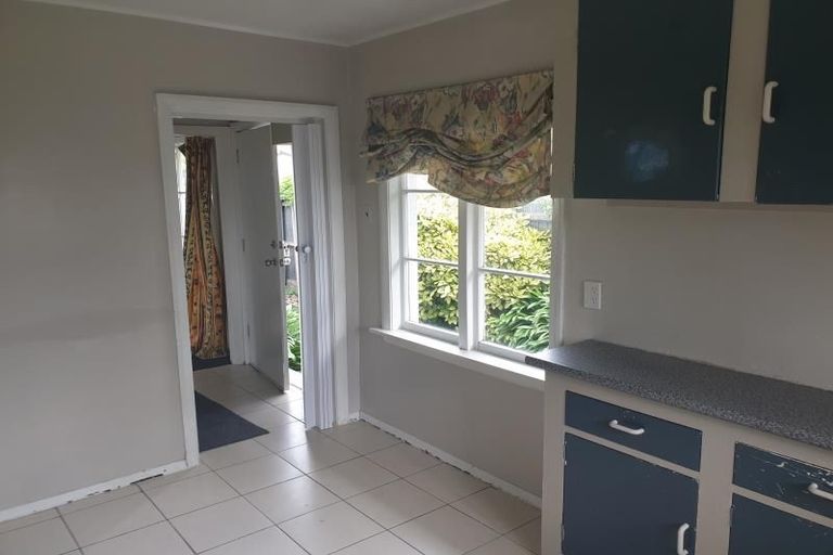Photo of property in 15a Northcote Road, Northcote, Christchurch, 8052