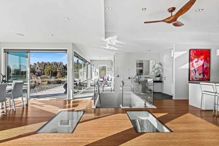 Photo of property in 37 Oakgrove Drive, Rangiora, 7400