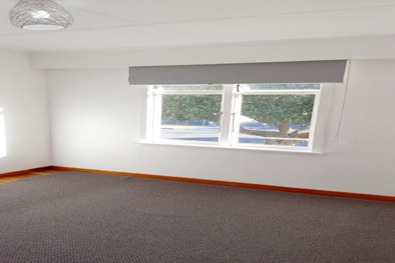 Photo of property in 63 Whiteley Street, Moturoa, New Plymouth, 4310