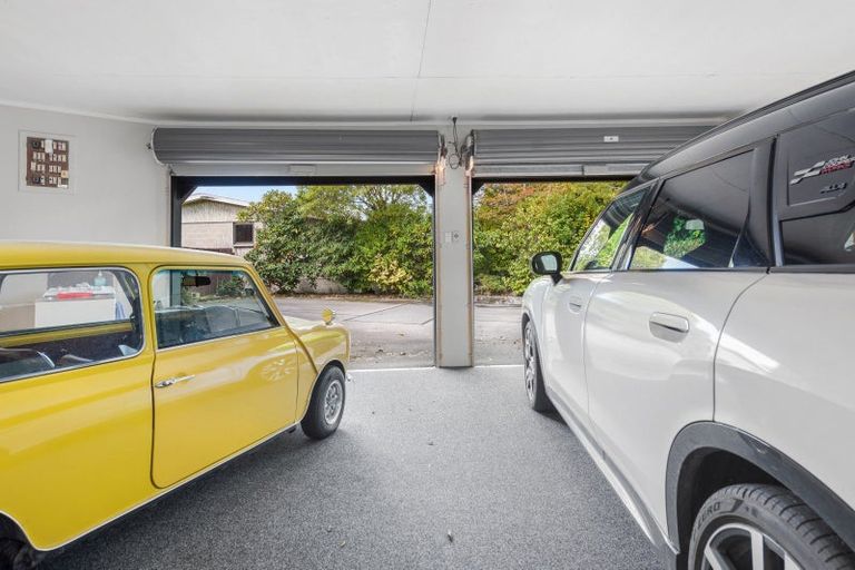 Photo of property in 1 Kerwood Place, Gore, 9710