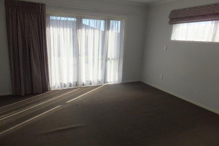 Photo of property in 13 Holly Place, Rototuna North, Hamilton, 3210