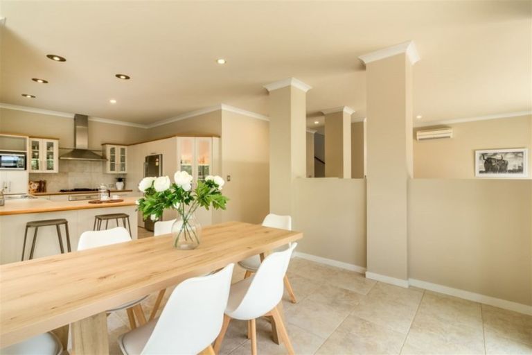 Photo of property in 7 Stoneleigh Green, Parklands, Christchurch, 8083