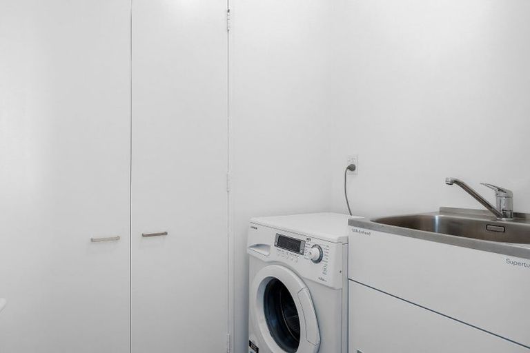 Photo of property in 10/140 Office Road, Merivale, Christchurch, 8014