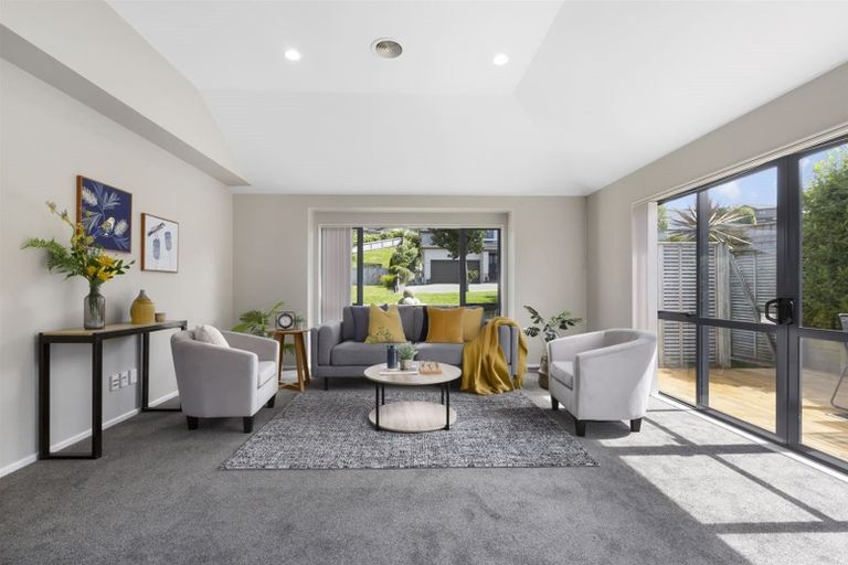 Photo of property in 29 Te Puia Drive, Aotea, Porirua, 5024