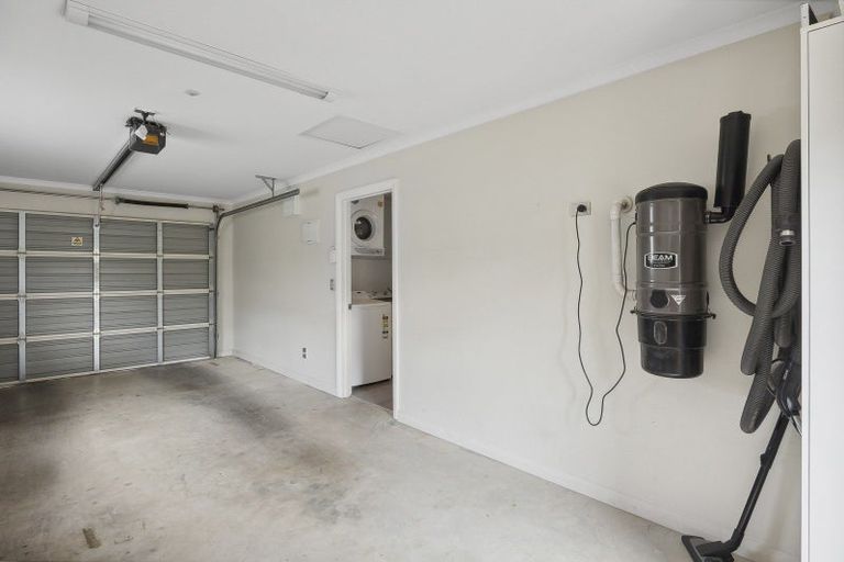 Photo of property in 10b Reid Avenue, Mosgiel, 9024