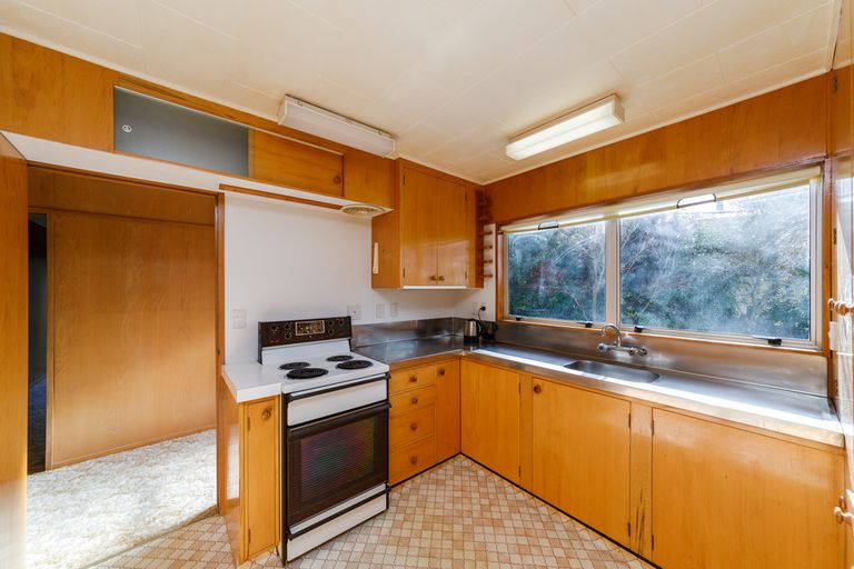 Photo of property in 14 Peter Hall Drive, Kelvin Grove, Palmerston North, 4414