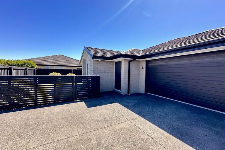 Photo of property in 9 Ronaldson Lane, Wigram, Christchurch, 8042