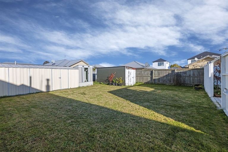 Photo of property in 82 Olliviers Road, Phillipstown, Christchurch, 8011