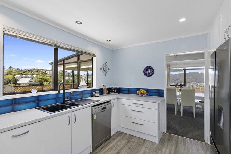 Photo of property in 16 Westpoint Avenue, Harbour View, Lower Hutt, 5010