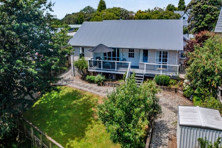 Photo of property in 11 Elder Grove, Whalers Gate, New Plymouth, 4310