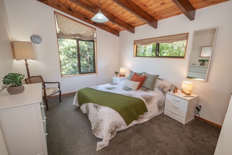 Photo of property in 21 Cable Bay Block Road, Cable Bay, 0420