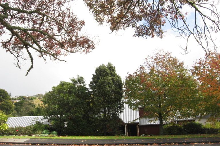 Photo of property in 54 Cheriton Road, Mellons Bay, Auckland, 2014