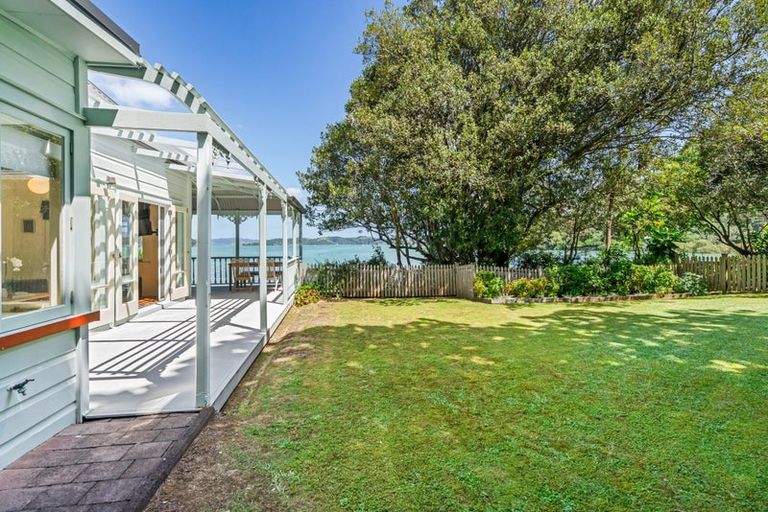 Photo of property in 104 Ritchie Road, Parua Bay, Whangarei, 0174