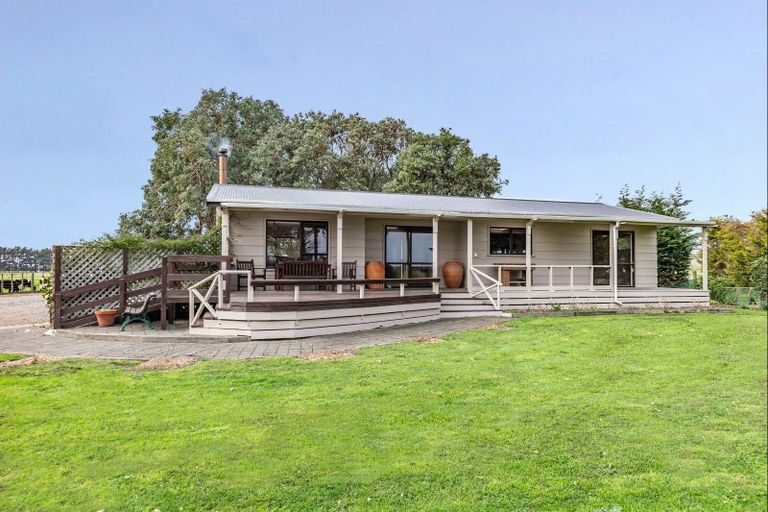 Photo of property in 236 Oturoa Road, Poroutawhao, Levin, 5572