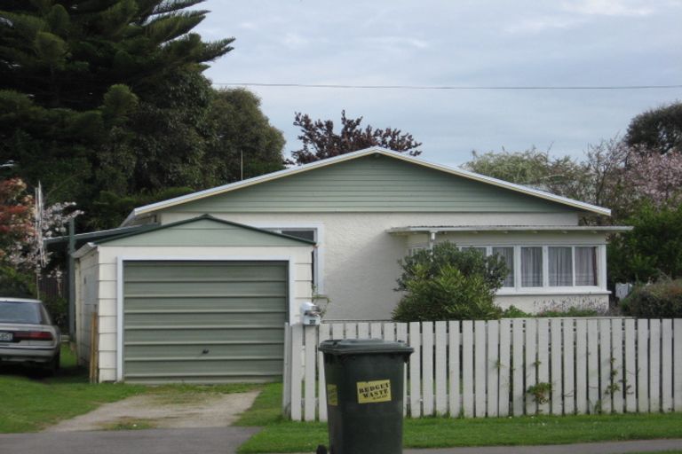 Photo of property in 37 Mosston Road, Castlecliff, Whanganui, 4501
