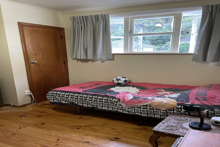 Photo of property in 12 Greer Crescent, Tawa, Wellington, 5028