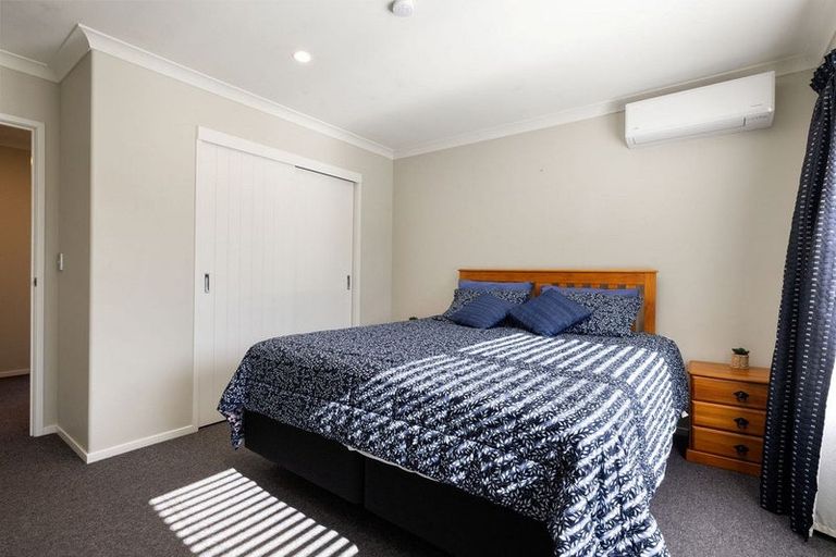 Photo of property in 9 Brancaster Place, Cambridge, 3434