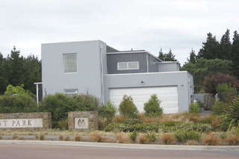 Photo of property in 552 Bower Avenue, Parklands, Christchurch, 8083