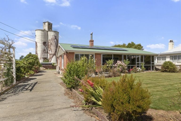 Photo of property in 85 Shearman Street, Waimate, 7924