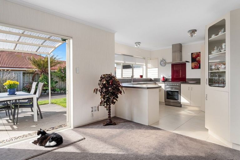 Photo of property in 112 Pacific View Road, Papamoa Beach, Papamoa, 3118