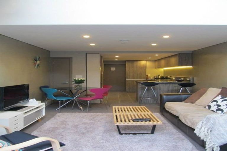 Photo of property in Canvas Apartments, 4/307 Willis Street, Te Aro, Wellington, 6011