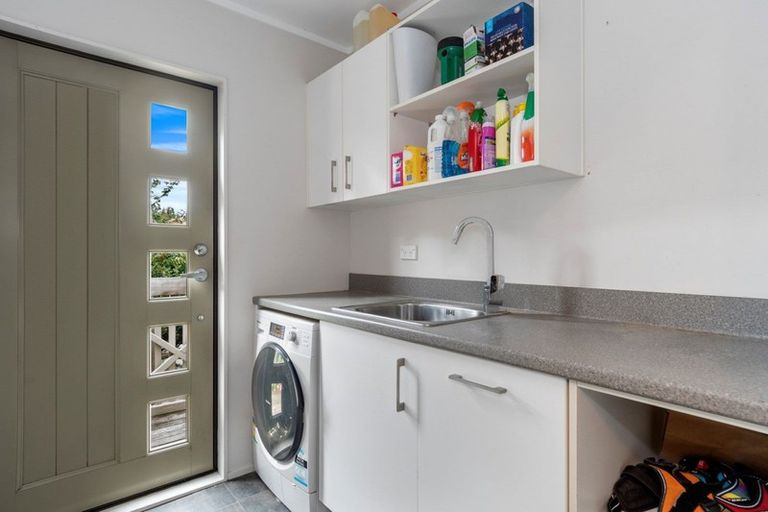 Photo of property in 24 Bellfield Place, Bethlehem, Tauranga, 3110