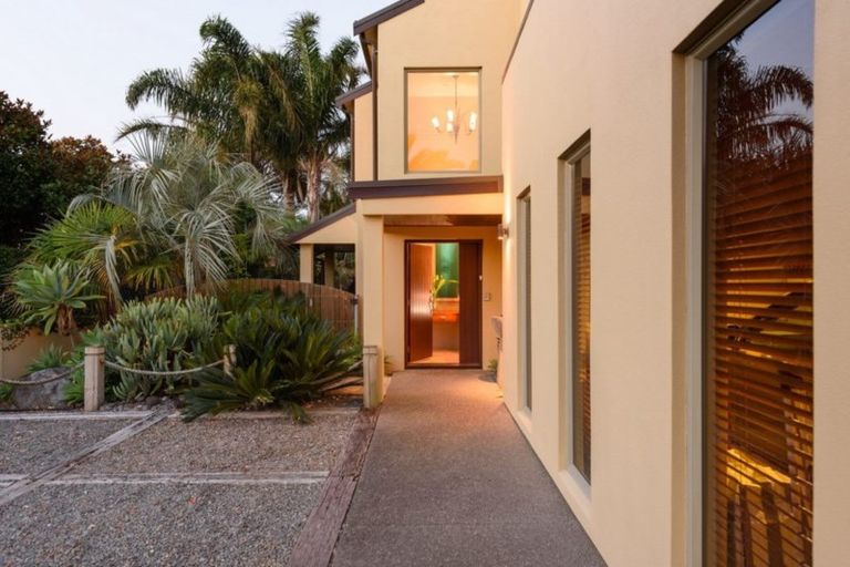 Photo of property in 305 Oceanbeach Road, Mount Maunganui, 3116