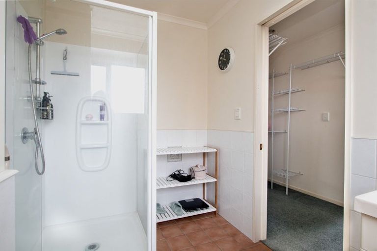 Photo of property in 12 Greenough Place, Rototuna, Hamilton, 3210