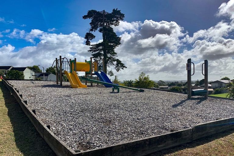 Photo of property in 49 Keegan Drive, Massey, Auckland, 0614