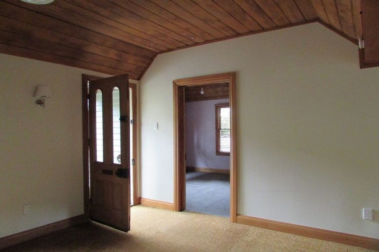 Photo of property in 19 Flavell Street, Heathcote Valley, Christchurch, 8022